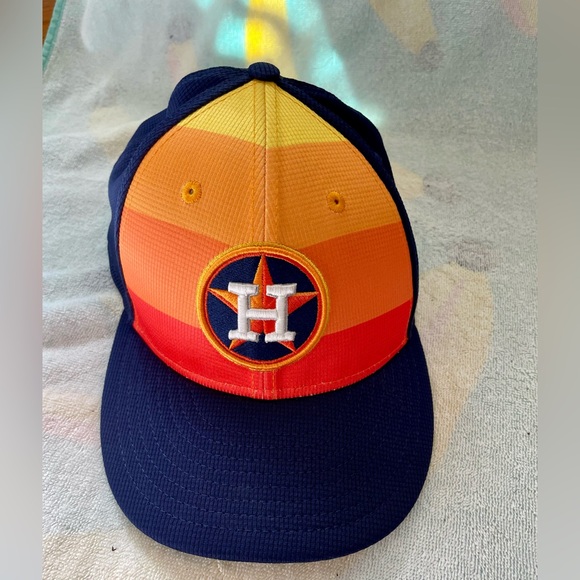 Houston Astros Official “Designed for MLB Players” on field batting hat cap